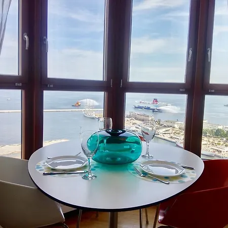 Sea Towers Apartament Pod Zaglami Apartment *